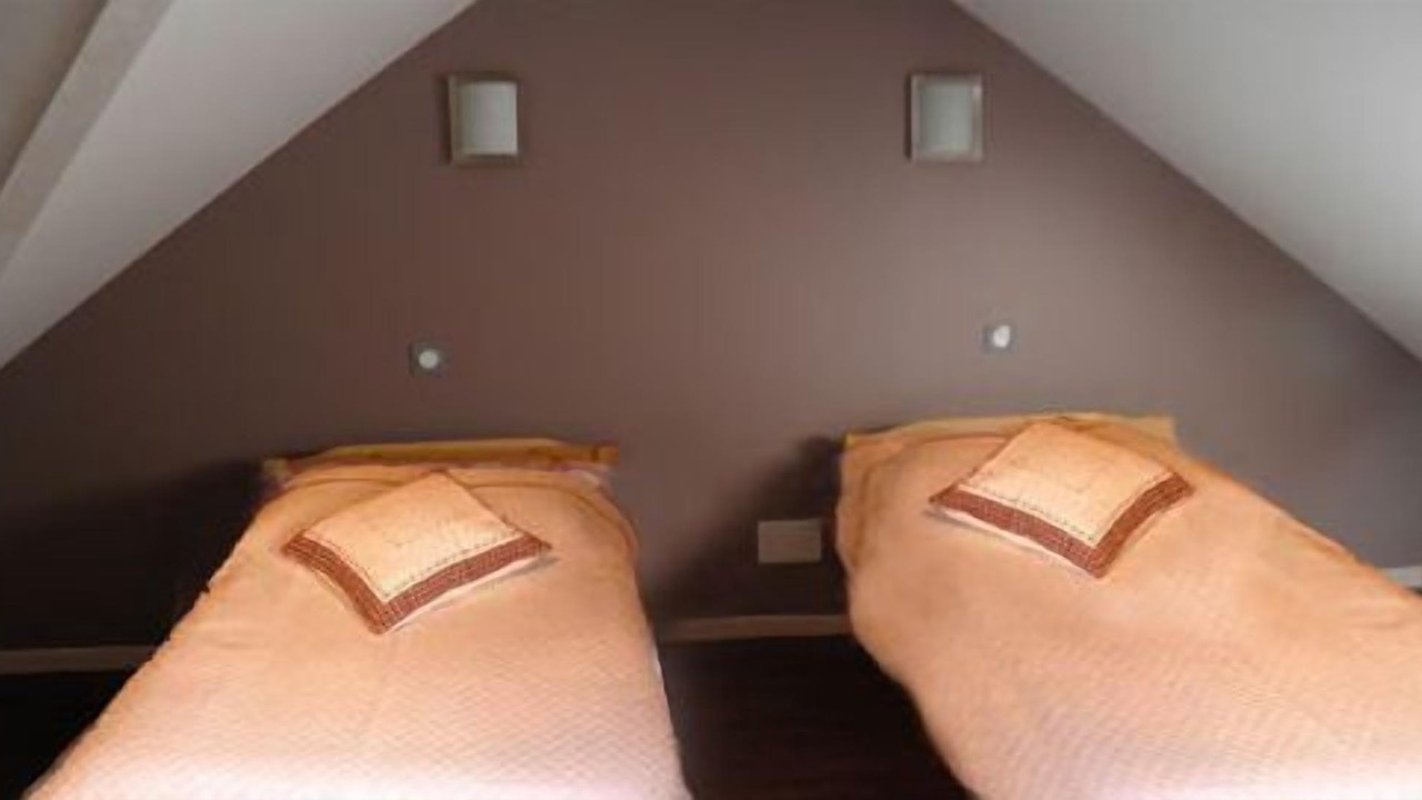 Photo of Bedroom in Campan