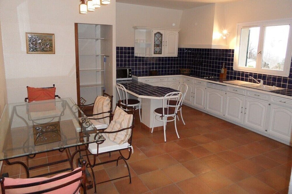 Photo of Kitchen in Le Puy-Sainte-Reparade