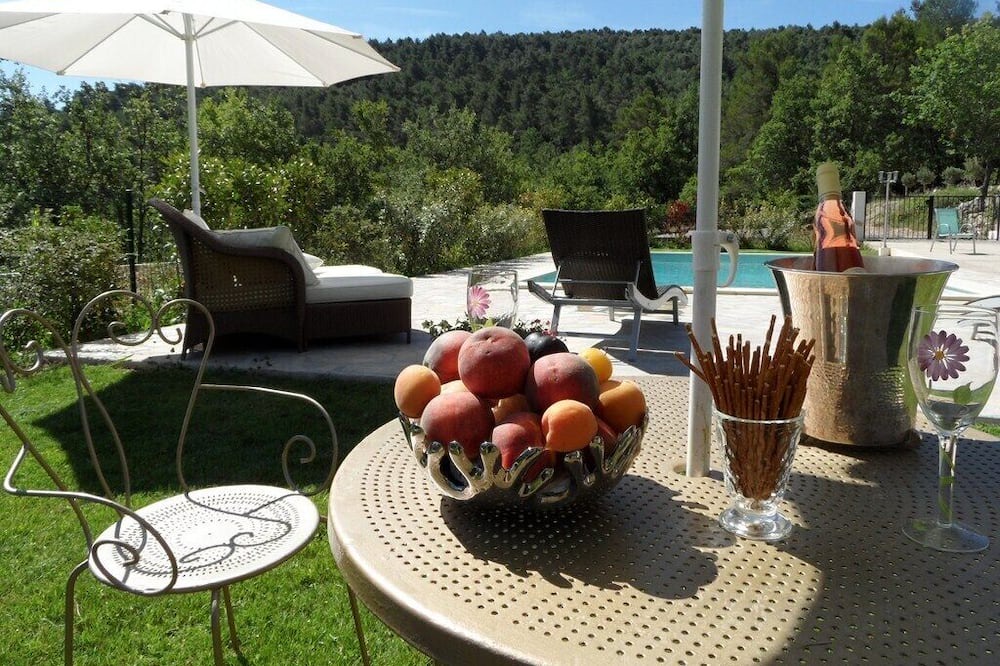 Photo of Patio Balcony in Le Puy-Sainte-Reparade