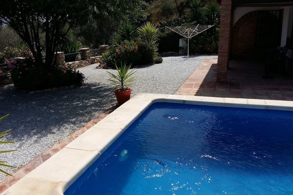 Photo of Outdoor in Los Romanes