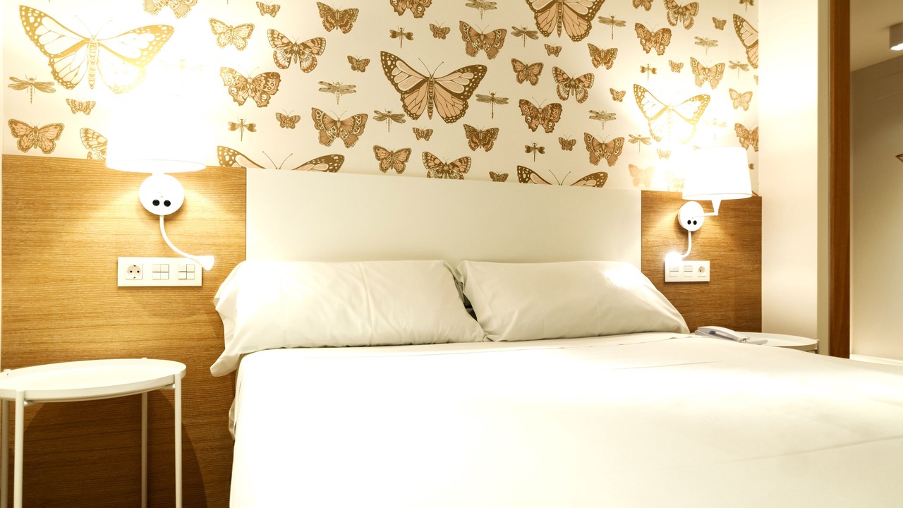 Photo of Bedroom in Santiago de Compostela Historic Centre