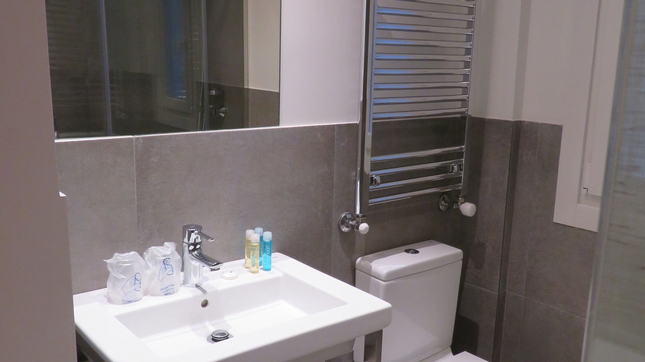 Photo of Bathroom in Santiago de Compostela Historic Centre