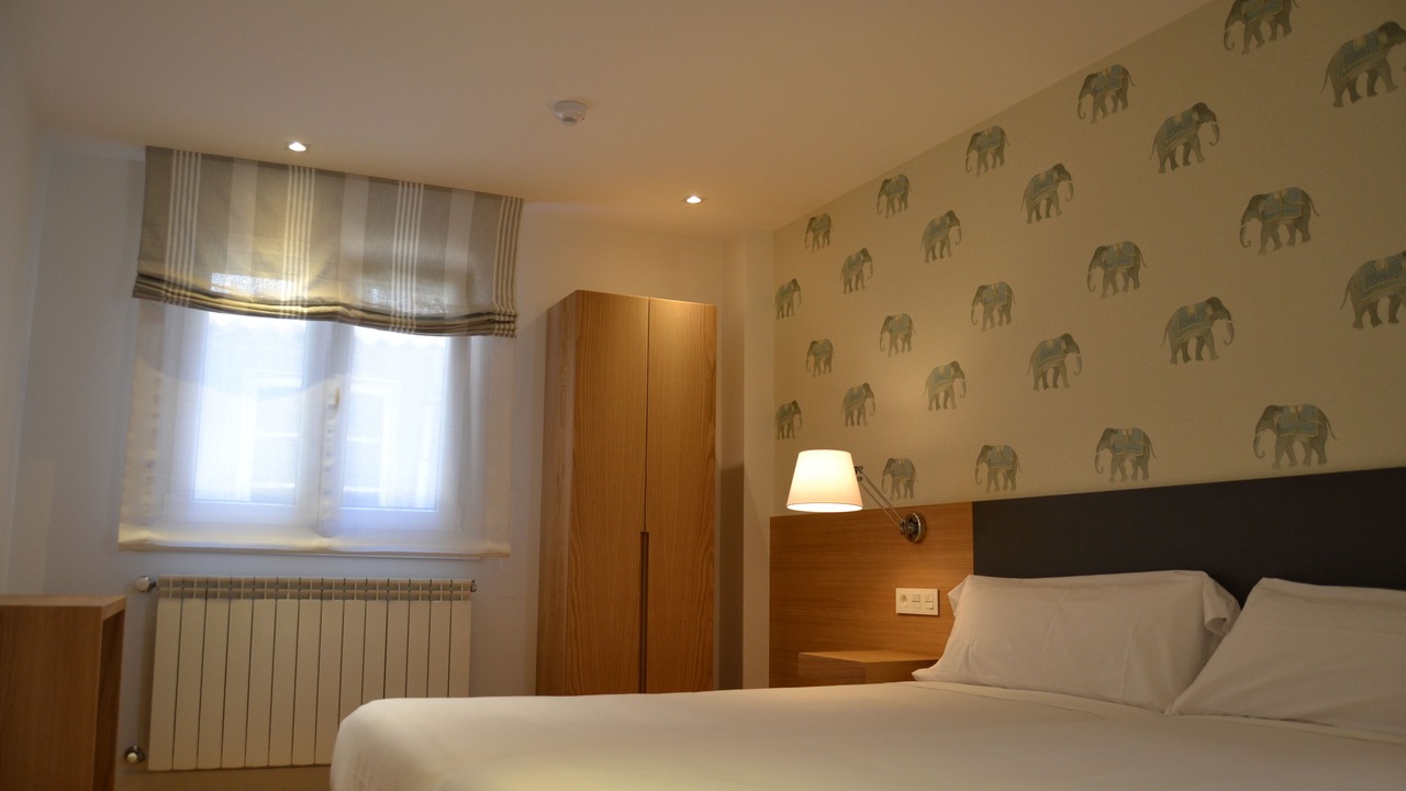 Photo of Bedroom in Santiago de Compostela Historic Centre