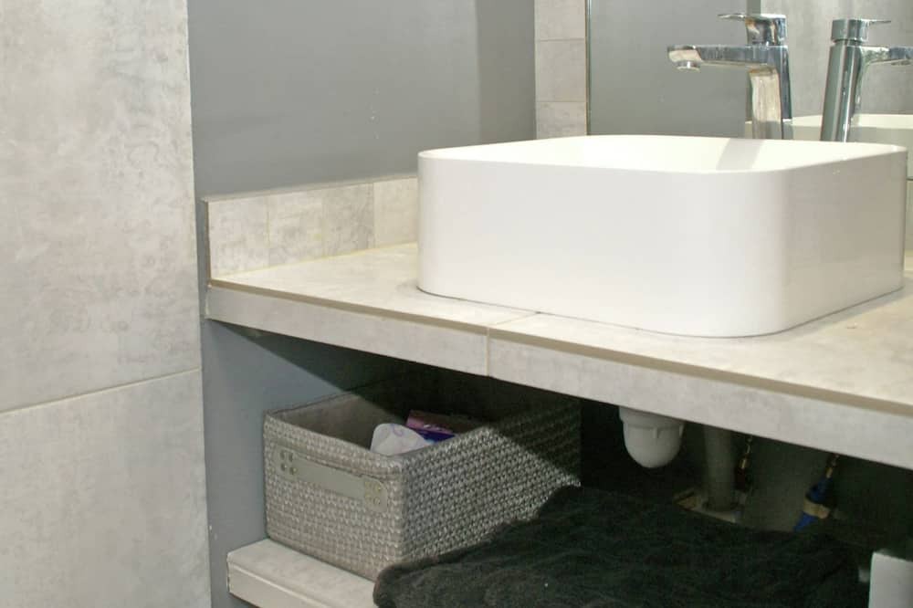 Photo of Bathroom in Saint-Etienne-du-Gres