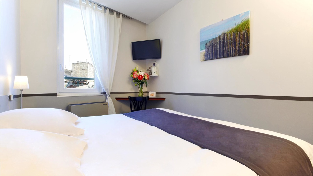 Photo of Bedroom in Faubourg