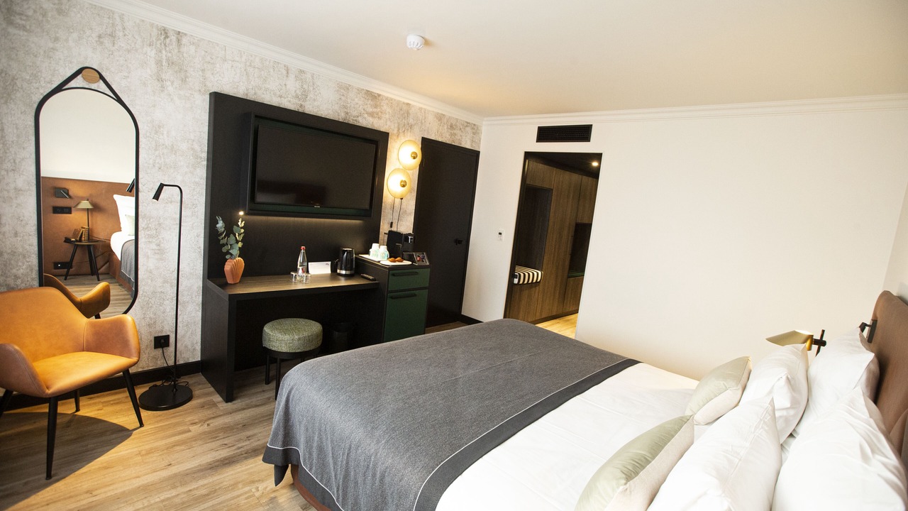 Photo of Bedroom in Ferney-Voltaire