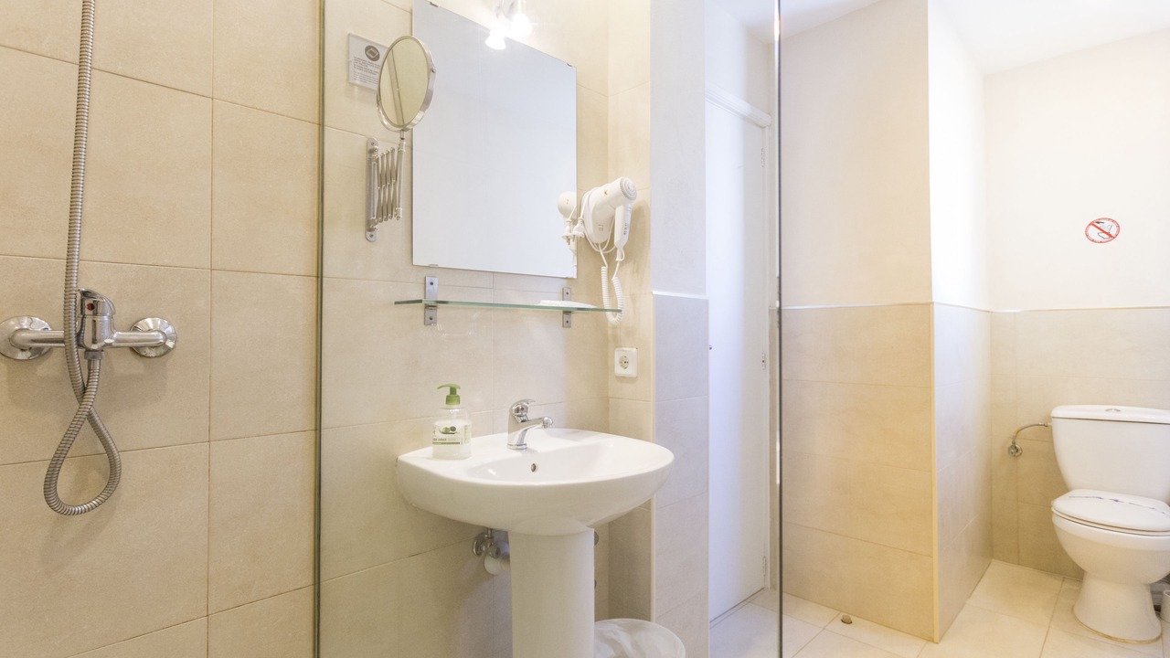 Photo of Bathroom in Son Armadams