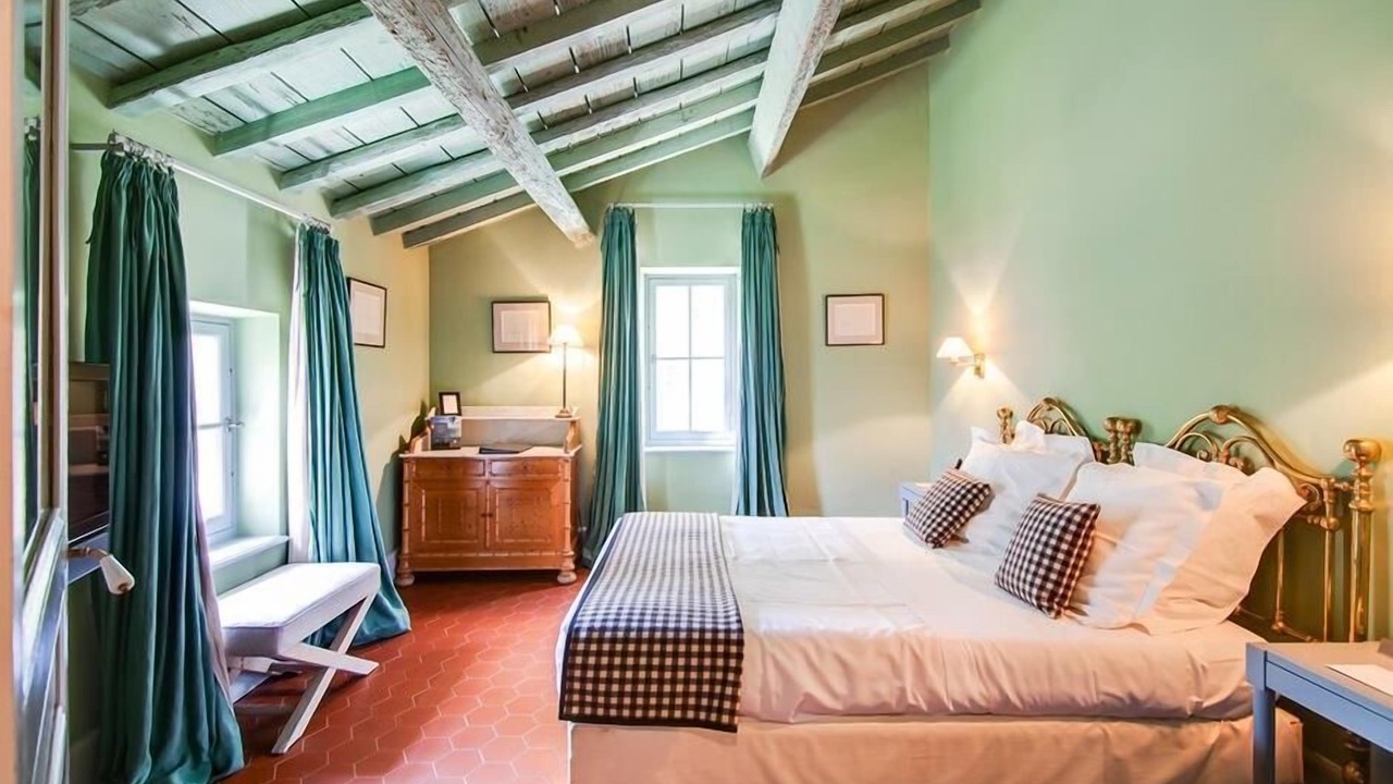 Photo of Bedroom in Le Sambuc