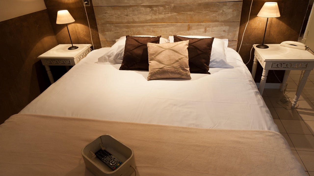 Photo of Bedroom in Cornillon-Confoux