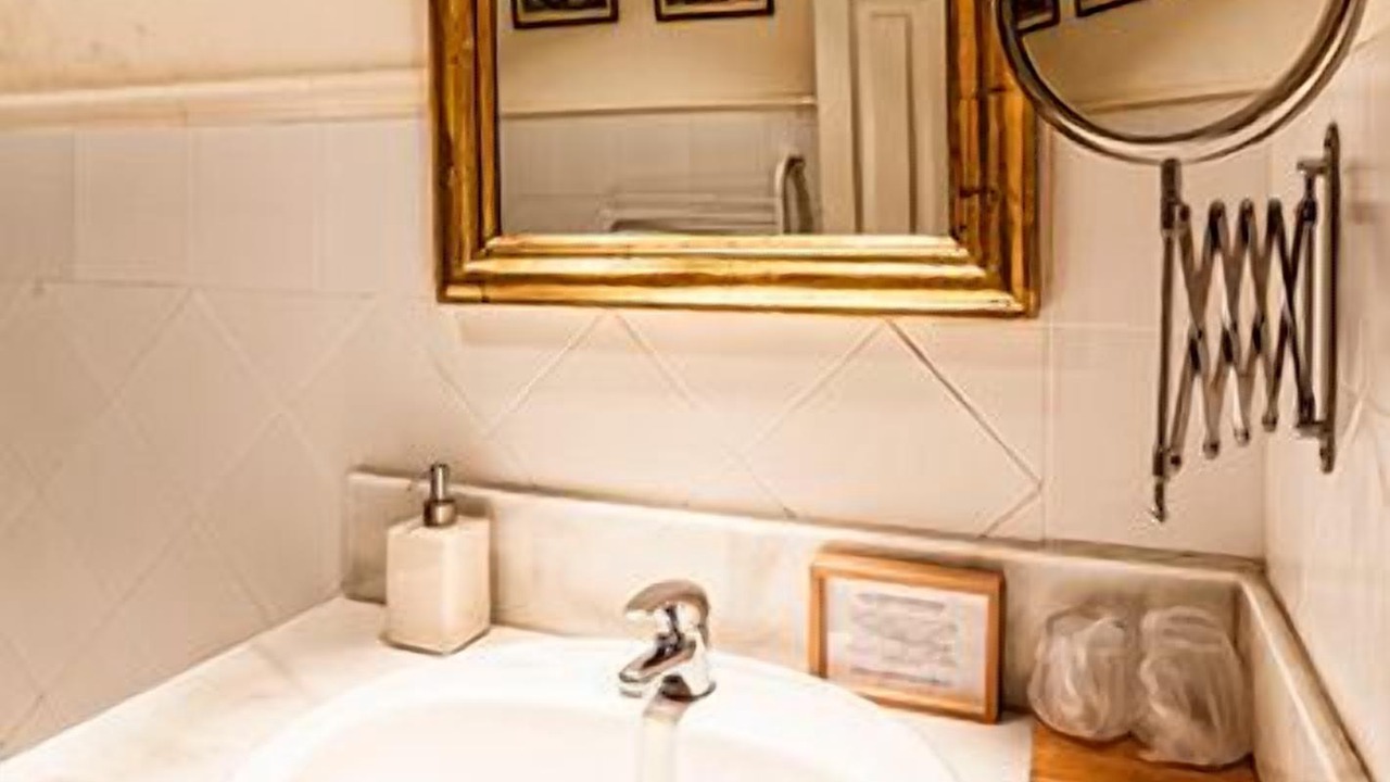 Photo of Bathroom in Imon