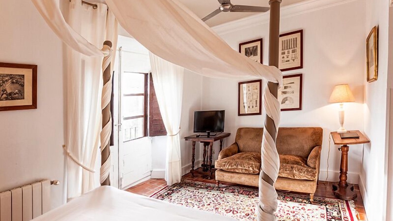 Photo of Bedroom in Imon