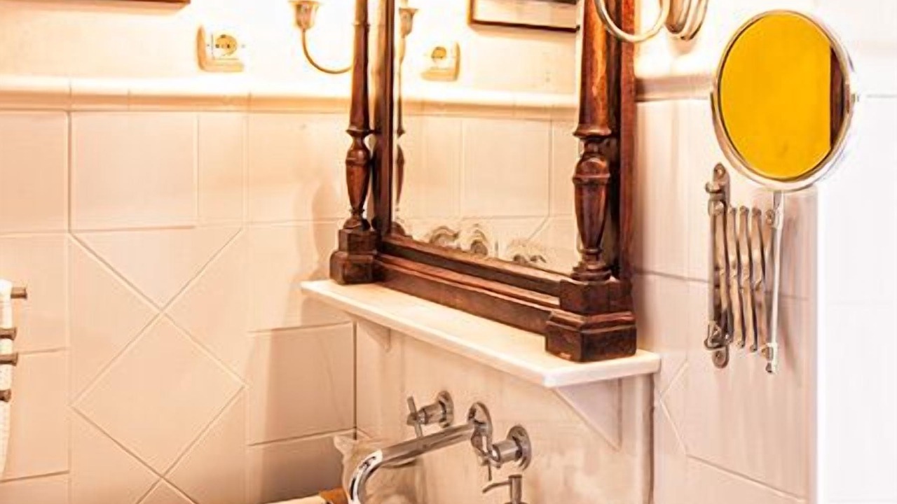 Photo of Bathroom in Imon
