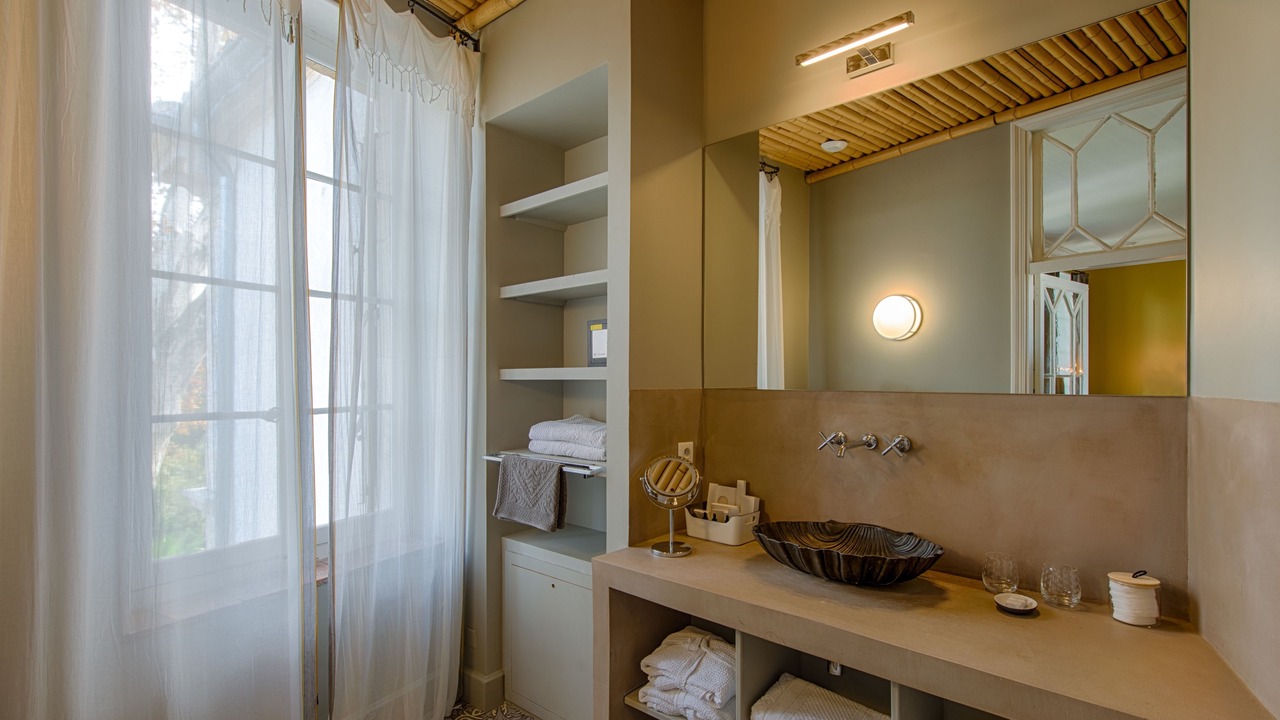 Photo of Bathroom in Avignon City Centre
