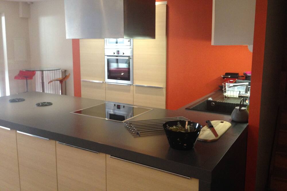 Photo of Kitchen in Quartier Administrations