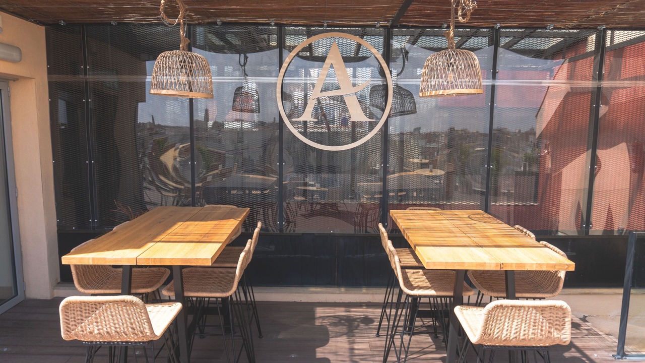 Photo of Patio Balcony in Sants-Badal