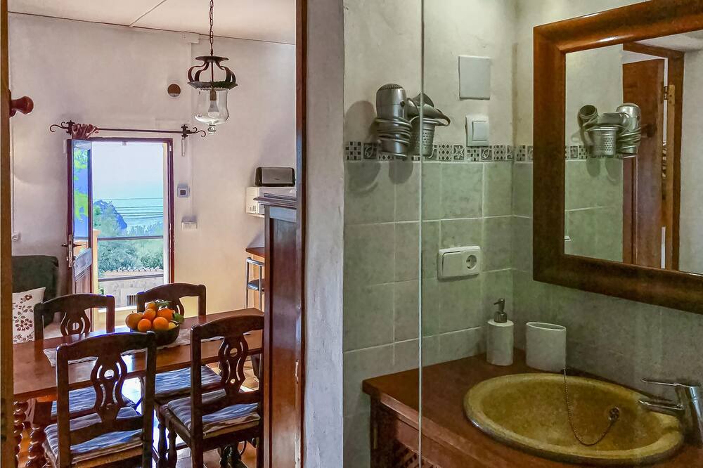 Photo of Bathroom in Deia