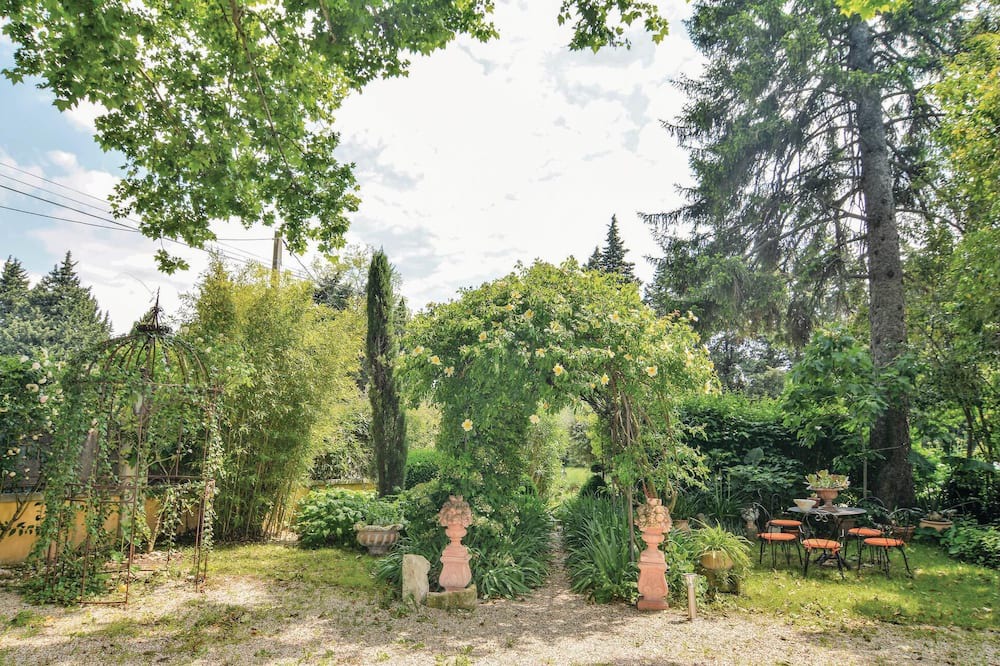 Photo of Others in Cabannes