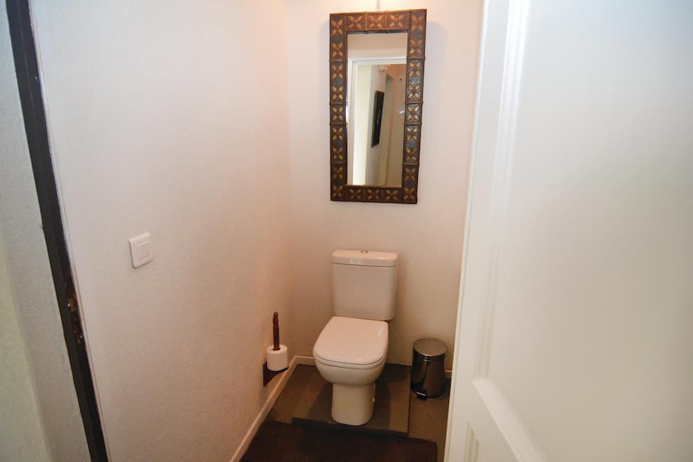 Photo of Bathroom in Cabannes