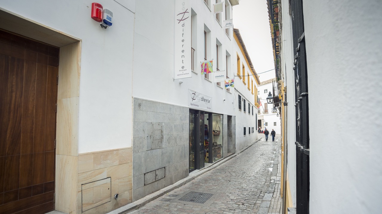 Photo of Others in Jewish Quarter