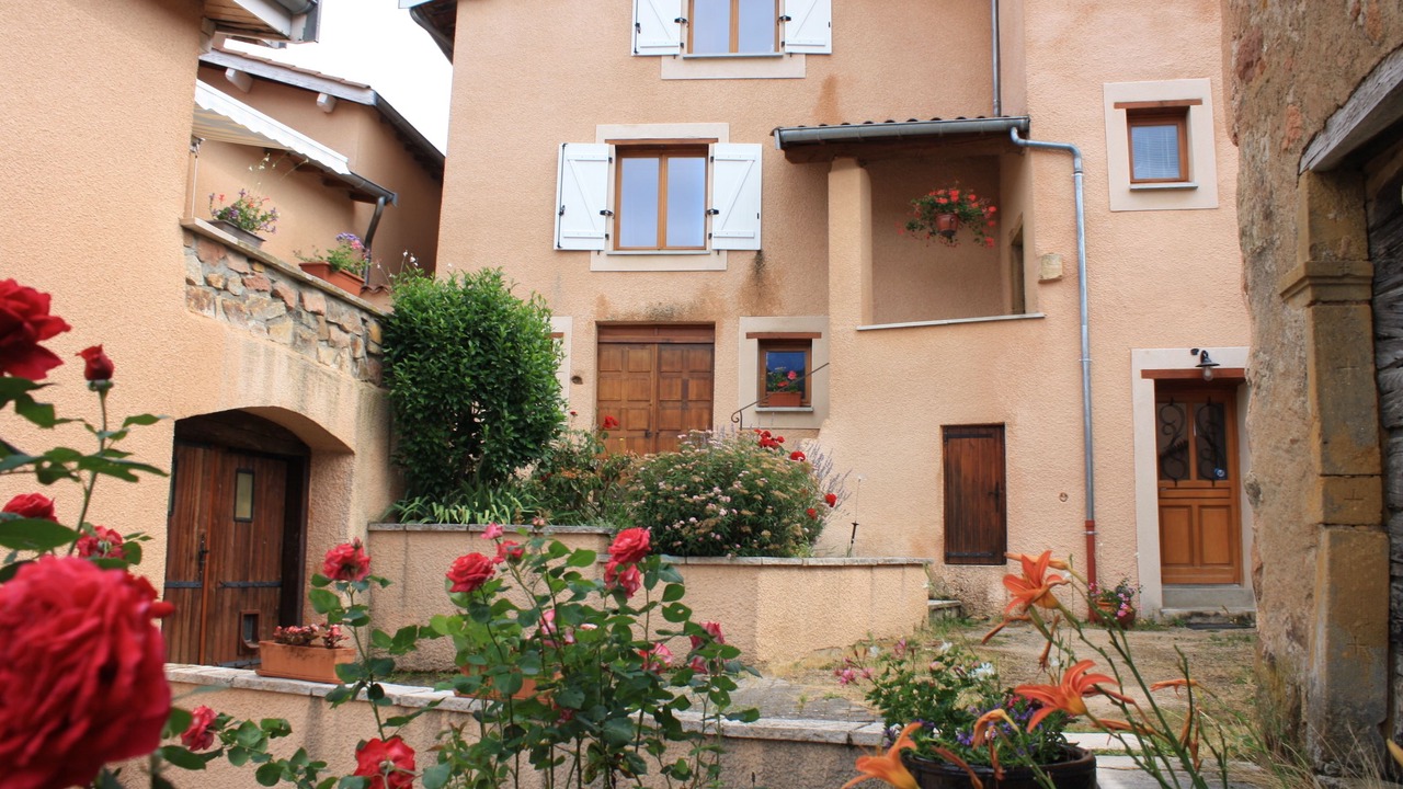 Photo of Outdoor in Saint-Forgeux
