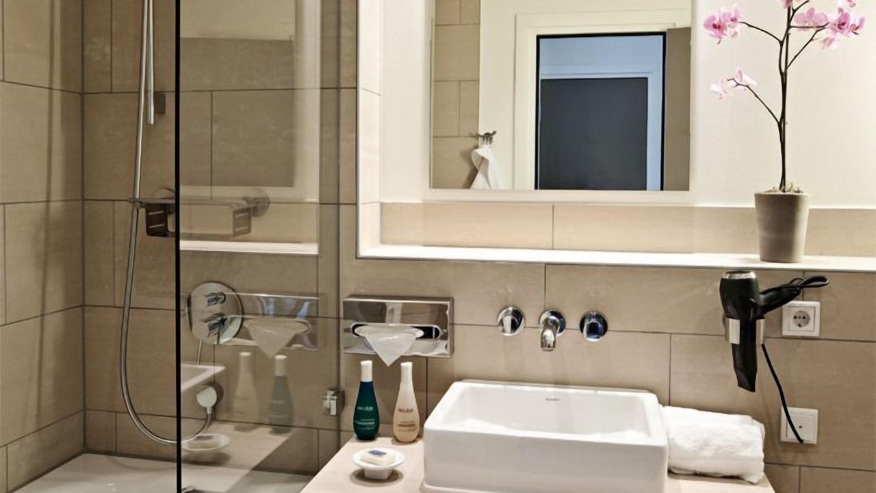 Photo of Bathroom in Suedstadt