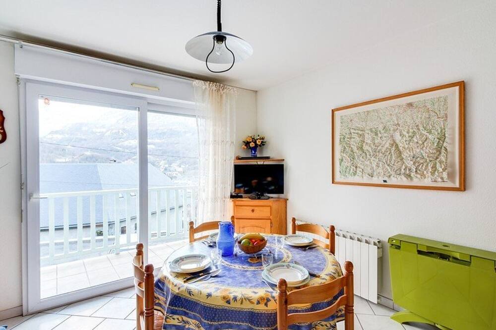 Photo of Kitchen in Esquieze-Sere