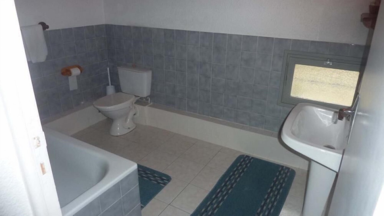 Photo of Bathroom in Le Sambuc