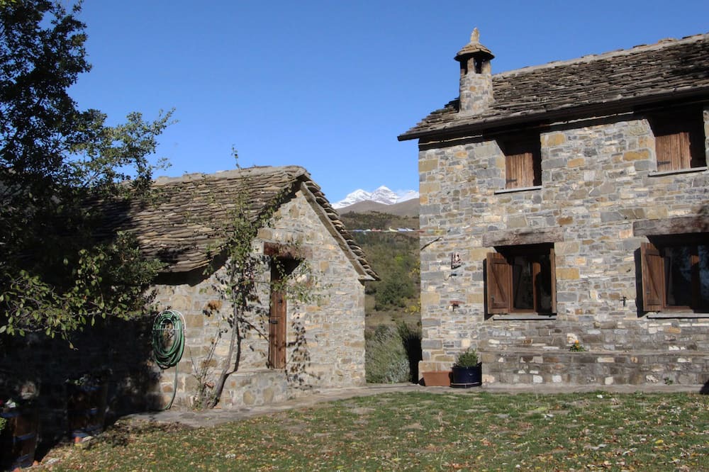 Photo of Outdoor in Bestue