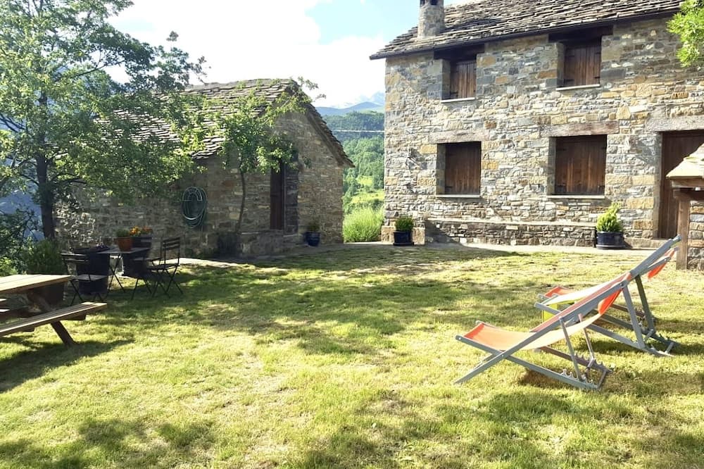 Photo of Outdoor in Bestue