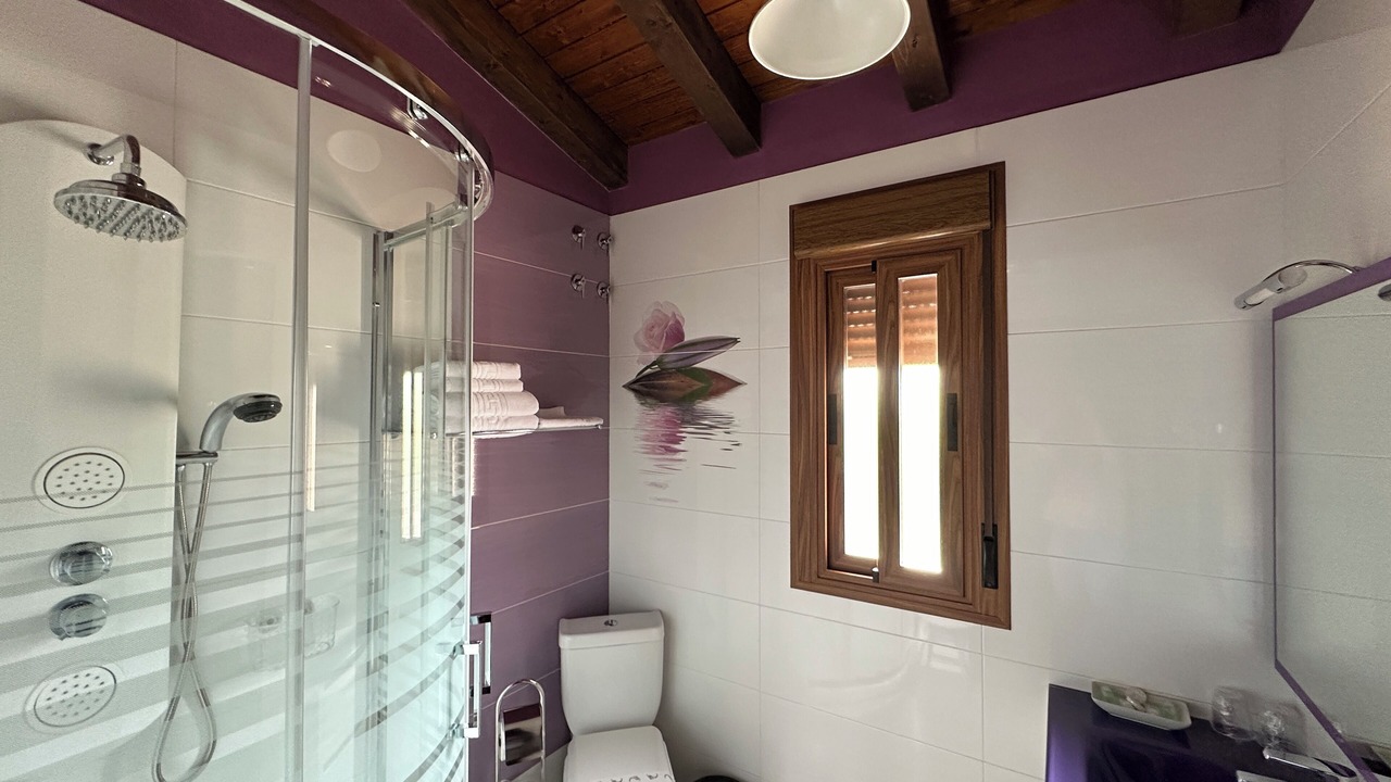 Photo of Bathroom in Losar de la Vera