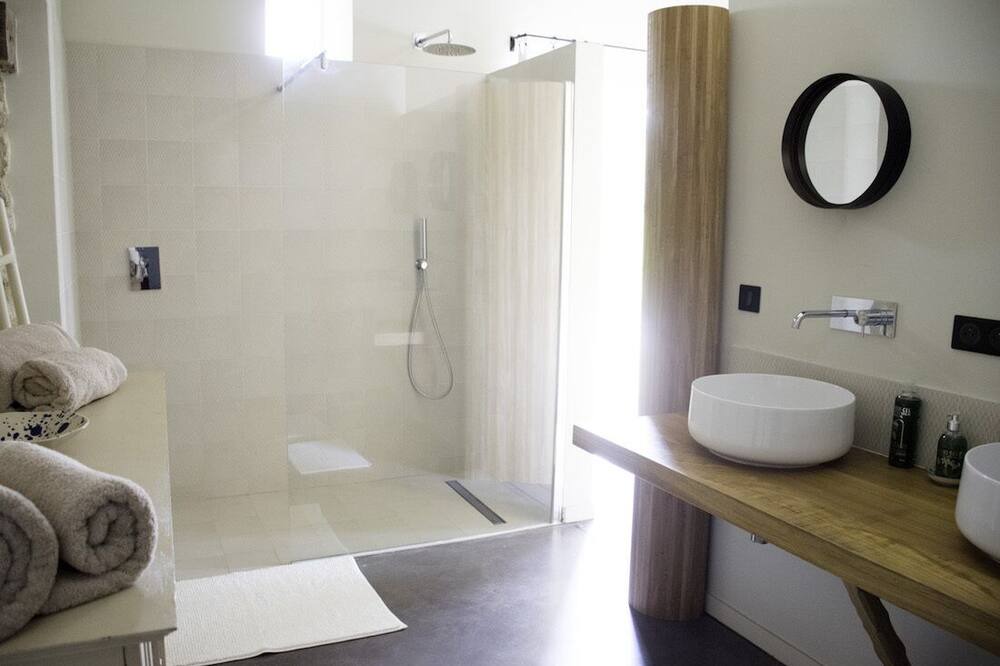 Photo of Bathroom in Gordes