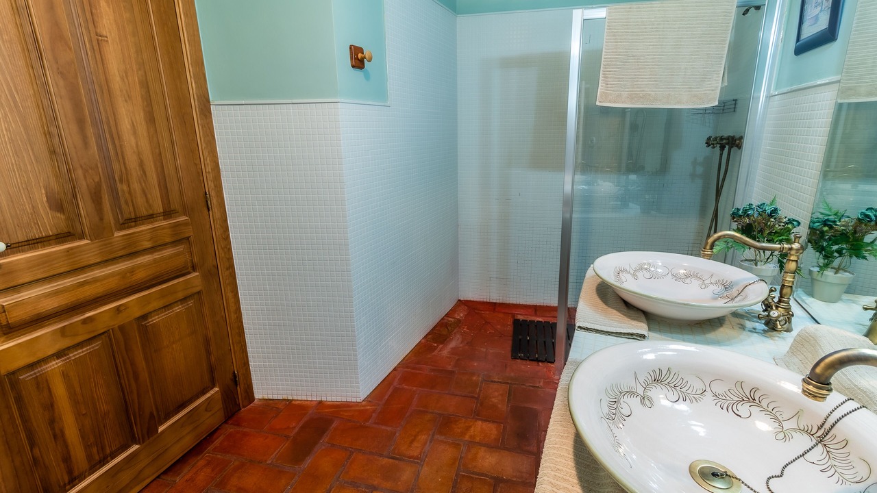 Photo of Bathroom in Alange
