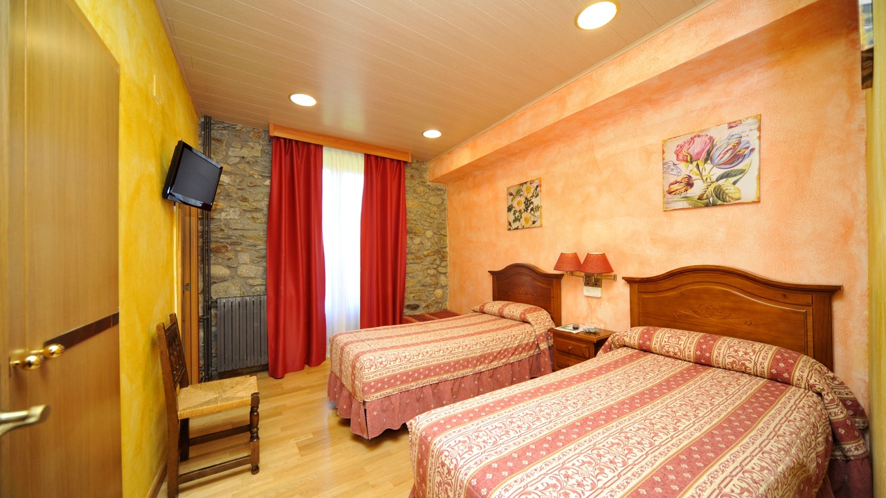 Photo of Bedroom in Esterri D'Aneu