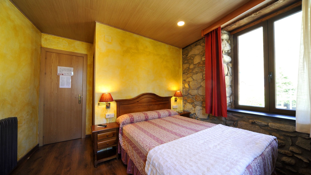 Photo of Bedroom in Esterri D'Aneu