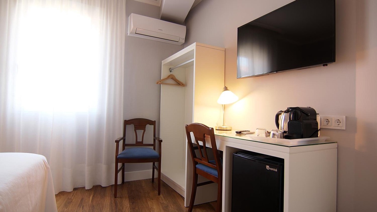 Photo of Bedroom in Candeleda