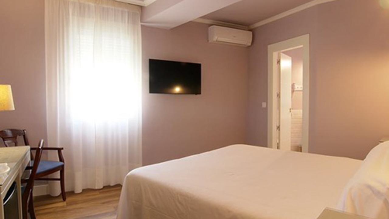 Photo of Bedroom in Candeleda