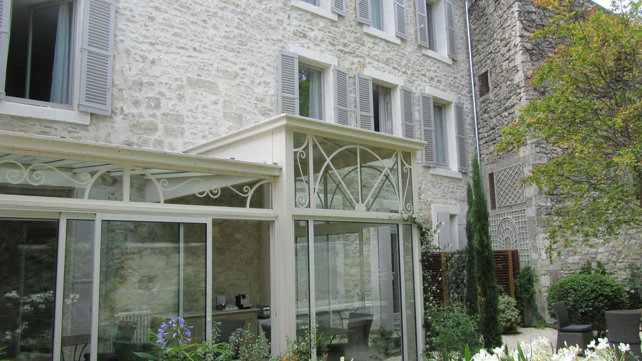 Photo of Outdoor in Avignon City Centre