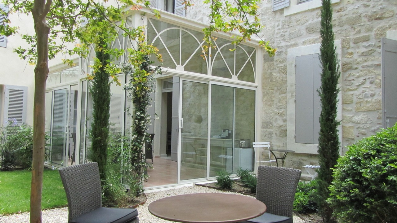 Photo of Outdoor in Avignon City Centre