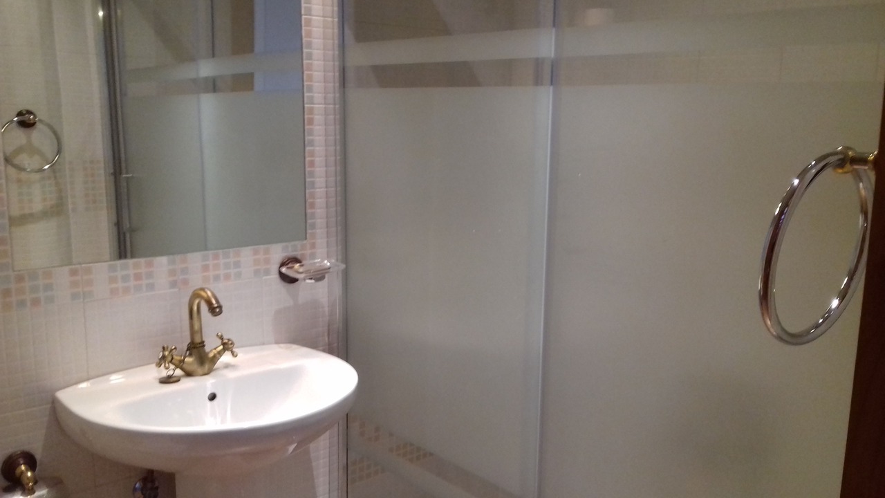Photo of Bathroom in Talavan