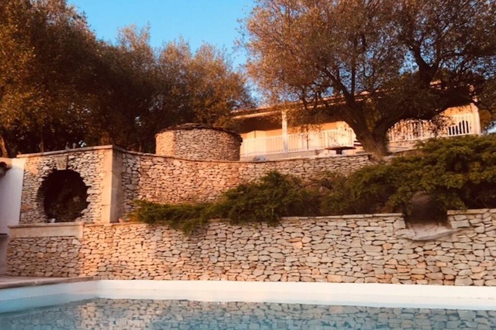 Photo of Outdoor in Cabrieres