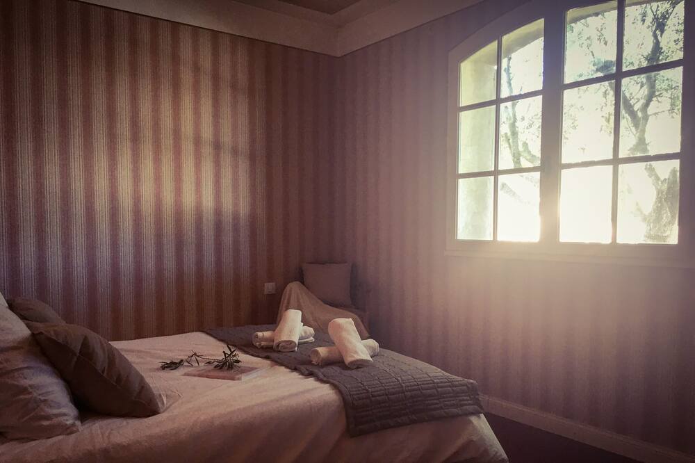 Photo of Bedroom in Cabrieres