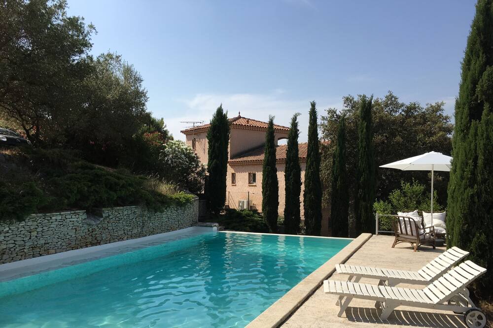 Photo of Outdoor in Cabrieres