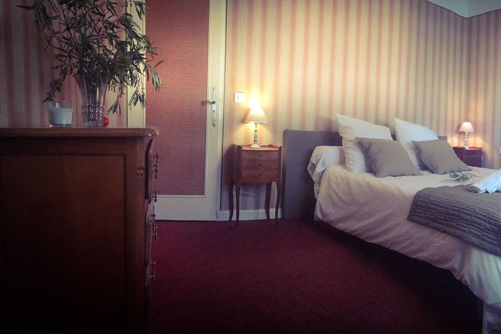 Photo of Bedroom in Cabrieres