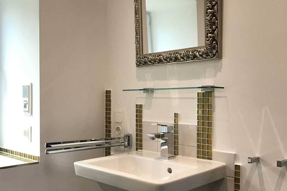 Photo of Bathroom in Jork