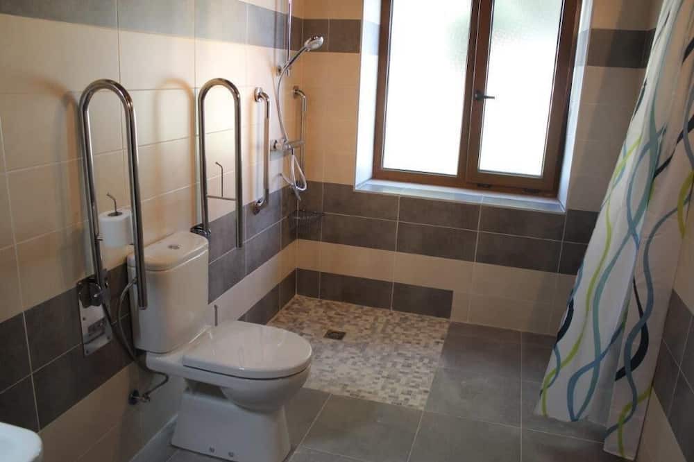 Photo of Bathroom in Revilla-Vallegera