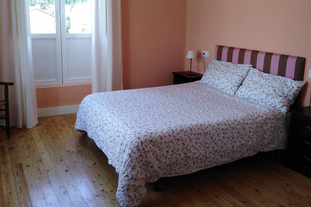 Photo of Bedroom in Ballota