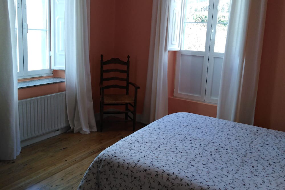 Photo of Bedroom in Ballota