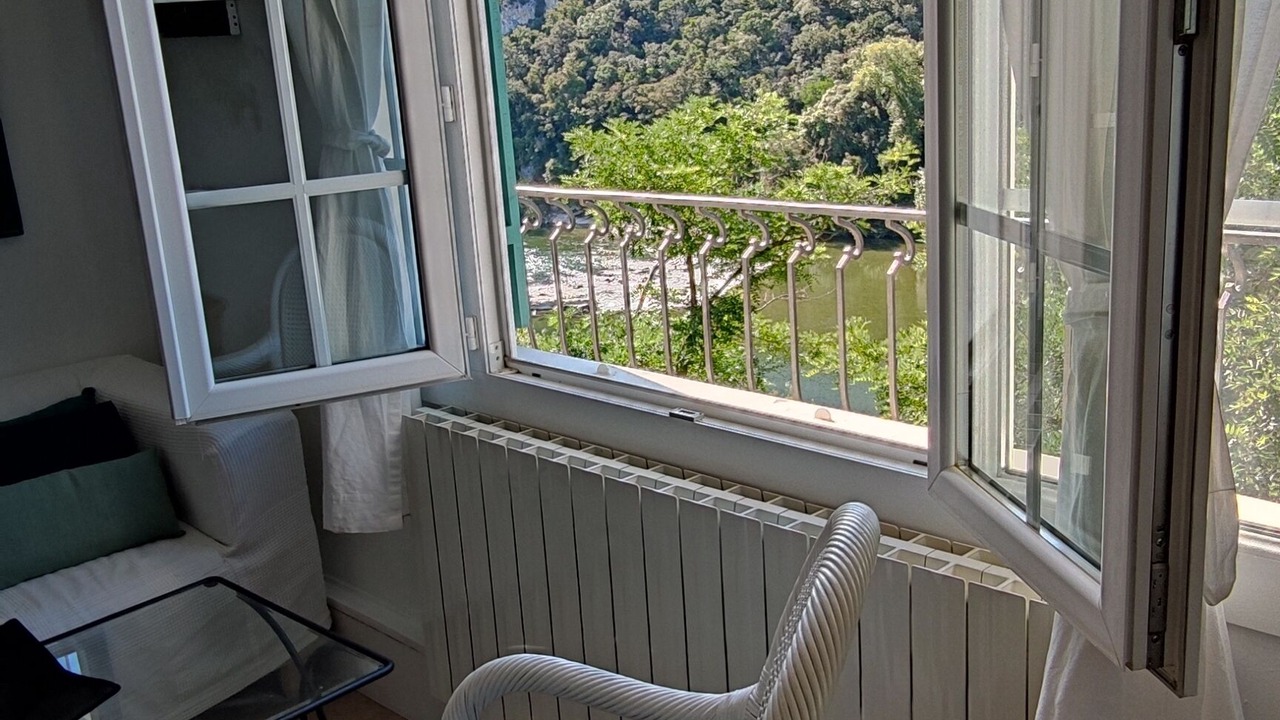 Photo of Outdoor in Collias