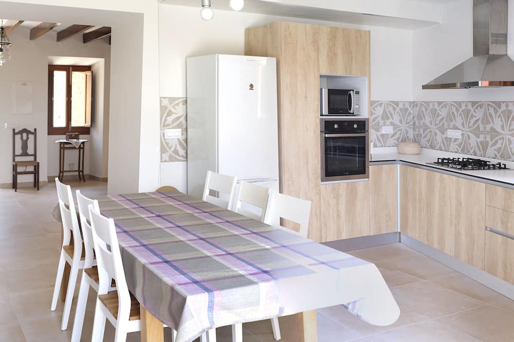 Photo of Kitchen in Portol