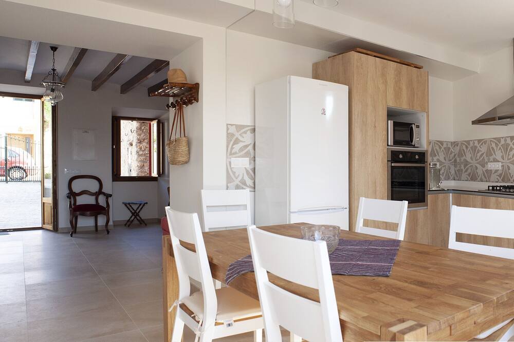 Photo of Kitchen in Portol